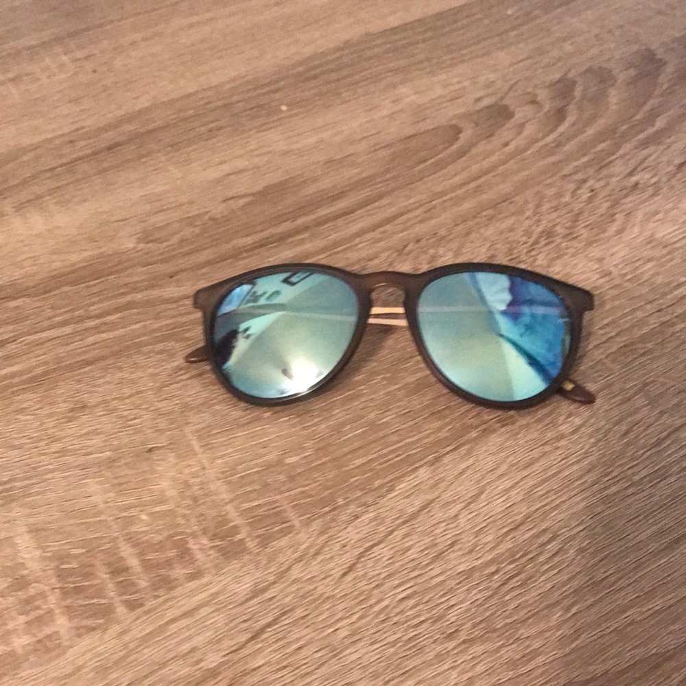 Mirrored J. Crew cat sunglasses